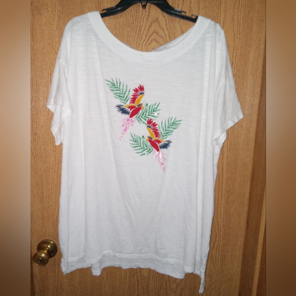 Plus Size Parrot Top